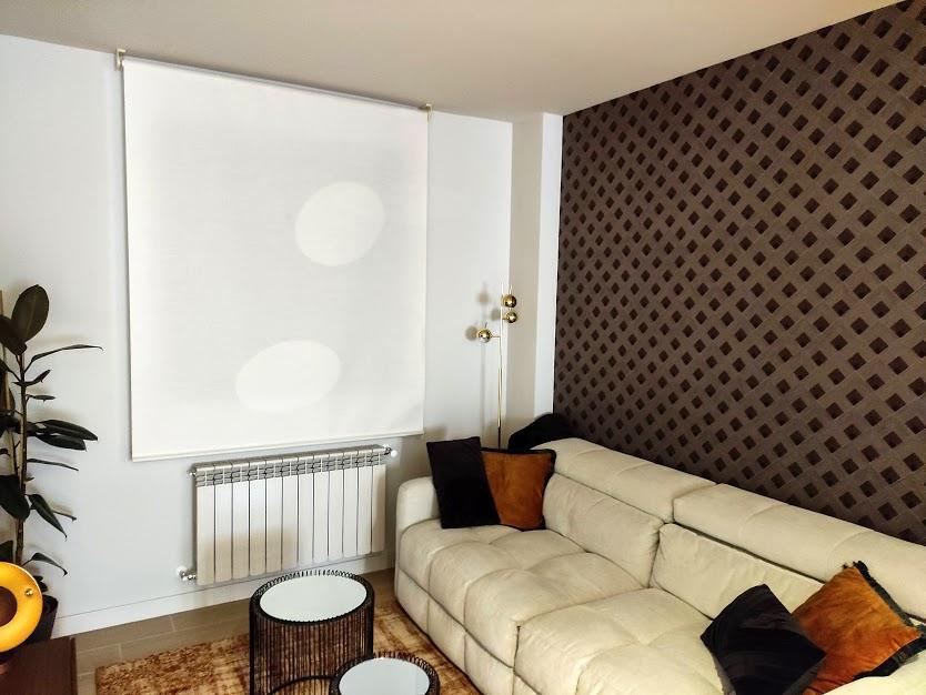 4_estores instalada enrollables lisos en velilla de san antonio