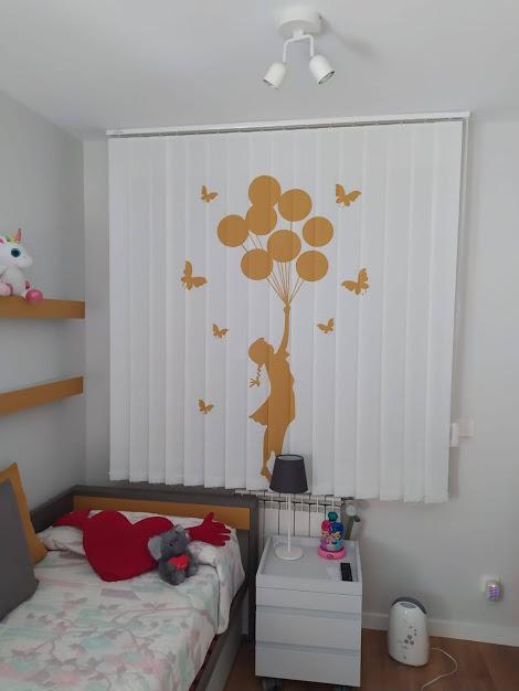 5_lamas instalada verticales impresion digital en arganda del rey